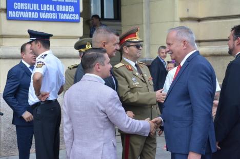 Ziua Imnului Naţional, sărbătorită în Oradea cu militari, politicieni şi puţini orădeni (FOTO/VIDEO)