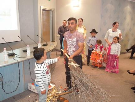 Te aves bahtalo! Ziua Internaţională a Romilor, sărbătorită pentru prima oară oficial la Oradea, cu gabori, lingurari şi lăutari (FOTO)
