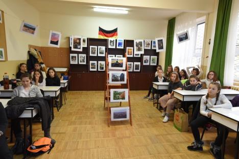 Sărbătoare... nemţească: Singura şcoală cu predare în limba germană din Bihor, Liceul Friedrich Schiller, a împlinit 10 ani de existenţă (FOTO / VIDEO)