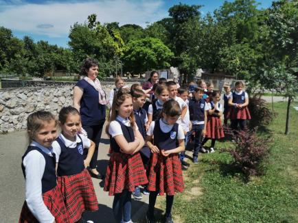 De Ziua Mediului, instituţia care îl ocroteşte i-a învăţat pe copiii din Oradea cum să respecte natura (FOTO)