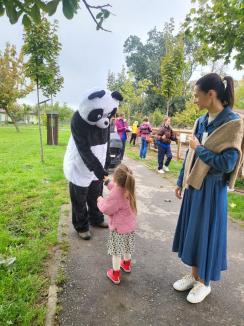 ADP Oradea: O zi în compania animalelor. Eveniment dedicat părinților adoptivi la Zoo (FOTO)