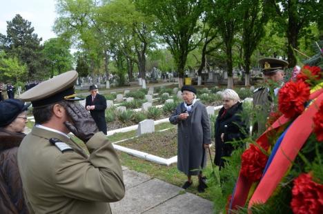 De Ziua Veteranilor de Război, pomenire pentru cei jertfiţi, cinstire pentru cei care au supravieţuit (FOTO)