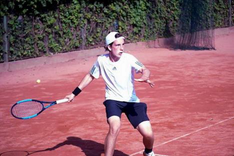 Trei tenismeni de la CSM Oradea, incluşi în loturile naţionale de juniori ale României