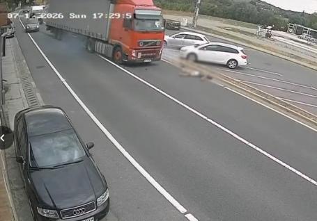 Imagini șocante: Accidentul mortal de la Răbăgani, surprins de camerele de supraveghere. Primele concluzii ale polițiștilor (VIDEO)