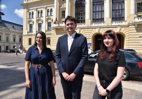 Organizatorii Oradea Pride, „îngrijorați” după întâlnirea cu Primăria: Ne-au cerut un singur traseu, ca să-l poată respinge (VIDEO)