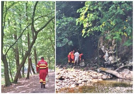 Un copil de 8 ani a căzut 15 metri într-o râpă, pe traseul spre Cabana Vadu Crișului 