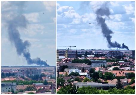 Incendiu violent la o fabrică de mobilă de lângă Oradea. Fumul negru și dens se vede de la kilometri depărtare (VIDEO)