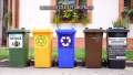 Învățăm să separăm! RER Vest le arată orădenilor cum să arunce corect deșeurile, în cele cinci fracții (VIDEO)