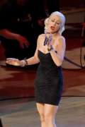 Christina Aguilera a încurcat versurile imnului SUA la Super Bowl 