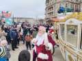 Moș Crăciun aduce 1.200 de pachete cu dulciuri la Târgul de Crăciun Oradea
