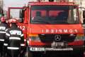 Doi copilași care au rămas blocaţi într-o maşină pe o stradă din Oradea, salvaţi de pompieri