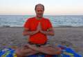 Instructor de yoga, acuzat că a exploatat sexual 8 femei, sub pretextul „evoluției spirituale”. Așa a făcut 1,4 milioane de euro...