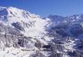 O fetiţă de 5 ani a murit în timp ce lua lecţii de schi în Alpii francezi. Un schior care cobora cu viteză a izbit-o