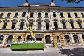 Fața orașului: Fostul Hotel Crișul Repede din Oradea a intrat în reabilitare (FOTO)