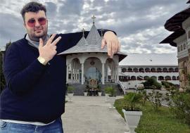 Preacuviosul Victoraș: VIP-urile condamnate în Bihor muncesc în grădinile Maicii Mina. Ce revelații a avut acolo Victor Micula