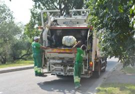 Cine ne duce gunoiul? S-au lansat licitații de 700 milioane lei pentru stabilirea viitorilor operatori de salubritate din Bihor