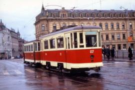 Oradea ieri, Oradea azi: Cum s-a dezvoltat, de-a lungul anilor, transportul public în orașul de pe Criș