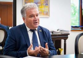 Rectorul Universității din Oradea, Constantin Bungău: „Avem colegi într-un confort din care nimeni nu-i mai scoate”