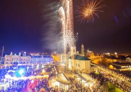 Să vină 2020! Orădenii sunt chemaţi să întâmpine Noul An în inima oraşului, cu băutură, muzică şi artificii