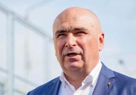 Retrospectiva săptămânii prin ochii lui Bihorel: De ce a suspendat Bolovan investițiile în stadioane