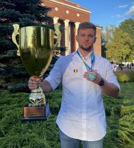 Orădeanul Alex Ovari a câștigat bronzul mondial cu lotul României la pescuit la crap U22 (FOTO)