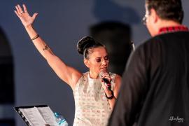 Analia Selis aduce tangoul argentinian la Noaptea Muzeelor, în Oradea