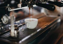 Cum faci cea mai bună cafea chiar la tine acasă
