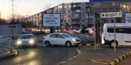 Ne enervează: Circulația în zona Oneștilor – Splaiul Crișanei a ajuns un coșmar (FOTO)