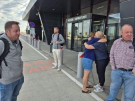 Familia Pașca a plecat spre București, unde se decide dacă rămâne în libertate. Avocatul Doseanu aduce DIICOT acuzații grave, recuză procuroarea și sesizează Inspecția Judiciară (FOTO)