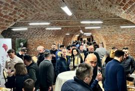Târg cu Sârg: producători locali aduc bunătăți în Cetatea Oradea