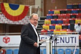 Bihorel: Vasile Blaga e mai deștept în budigăi decât toți senatorii la costum