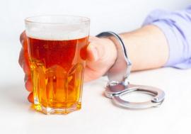 Alcoolismul, o problemă extrem de răspândită. Cum recunoaștem un alcoolic?