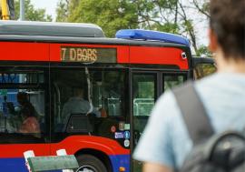 OTL: Sistarea gratuității la transportul public pentru elevii din anii terminali
