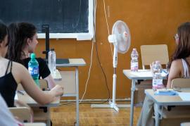 Evaluarea națională și bacalaureatul  vor fi organizate mai devreme în 2027. Ministerul vrea să evite canicula