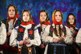 „Noi umblăm a corinda și cu drag a vă cânta”: Concert de colinde din Bihor, Maramureș și Bucovina