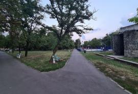 În Parcul Brătianu te speli la lighean