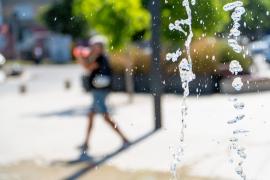 Puncte de prim-ajutor și apă potabilă în Bihor, pe timpul caniculei. Ce trebuie să știi pentru zilele cu temperaturi extreme