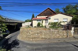 Casă cumpărată pentru drum: Primăria Oradea plătește 191.900 de euro pentru un imobil de pe Piatra Craiului