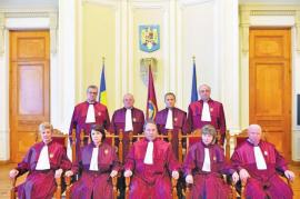 Curtea Constituţională, organizare și atribuții