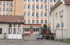 Vaccinare cu... program redus. Doi soţi din Oradea au ratat rapelul anti-Covid, pentru că două centre de vaccinare s-au închis cu mult înainte de ora 20