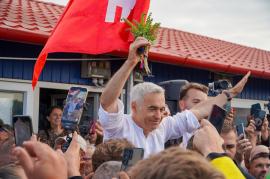 Discursul mesianic al lui Călin Georgescu la Oradea: „Eu sunt într-o lucrare, voi sunteți puterea”. A negat că s-ar afla în campanie electorală (FOTO/VIDEO)
