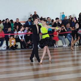 Clubul de Dans Sportiv Exclusive din Oradea s-a întors cu numeroase premii de la „Cupa Dance Art” din Târgu Mureș (FOTO)