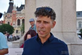 Protest „spontan” în Oradea pentru susținerea lui Viorel Pașca, anunțat de organizatorul mitingurilor pro-Bolojan