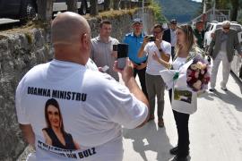 Ministra Mediului, așteptată la Leșu cu mesaje împotriva tăierilor ilegale din Bulz. Buzoianu: „Oamenii ăștia se consideră deasupra legii” (FOTO/VIDEO)