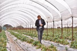 Blestemul lui Dumi: L-au prins pe celebrul afacerist că modifica de capul lui malul Văii Nimăieşti