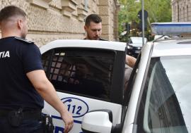 Patru urmăriți internațional, depistați la frontiera din Bihor: trei erau căutați în Slovacia, iar unul în Germania