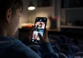 Copilul tău vorbește pe Tiktok cu un necunoscut? ANITP Oradea avertizează: așa încep traficanţii racolarea minorilor