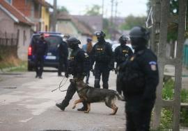 Descinderi ale DIICOT  la azilele improvizate ale lui Viorel Paşca din Bihor: anchetatorii acuză că sute de persoane vulnerabile au fost exploatate sub paravanul unei asociații umanitare (VIDEO)