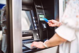 Credite de nevoi personale pentru salariu sub 3.000 lei: comparație, cât poți împrumuta și pași de aplicare online