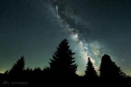 Perseidele pot fi admirate de la Vârtop: observații astronomice gratuite cu un telescop performant